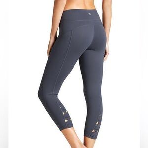 Athleta  X's & O's Capri Leggings, Tights, Gray Grey M, medium